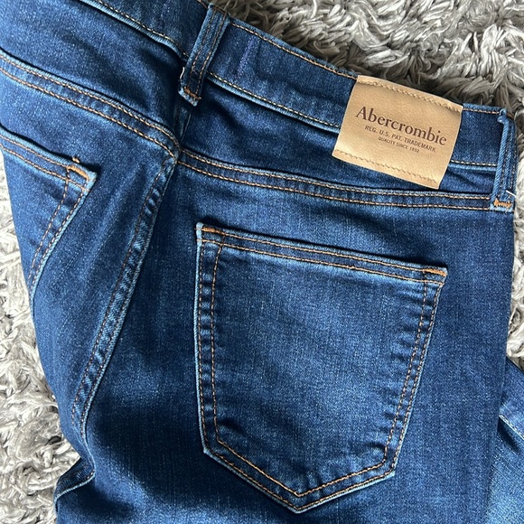 Abercrombie kids size 17/18 long - Picture 5 of 5